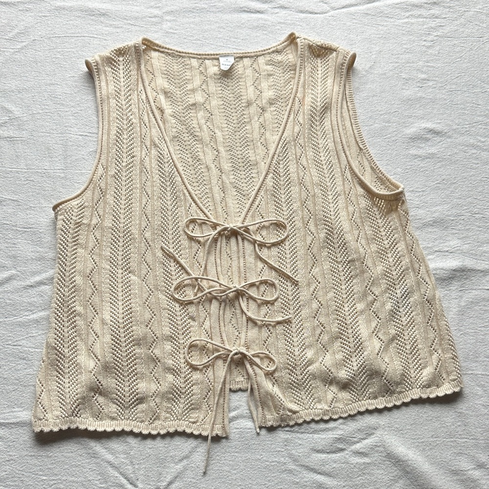 Old Navy Cream Openwork Knit Vest with Tie Details